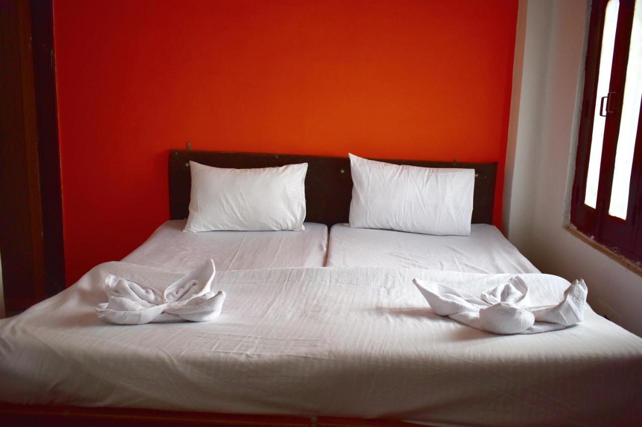 Sandhya Near Ganga River Guest house Varanasi